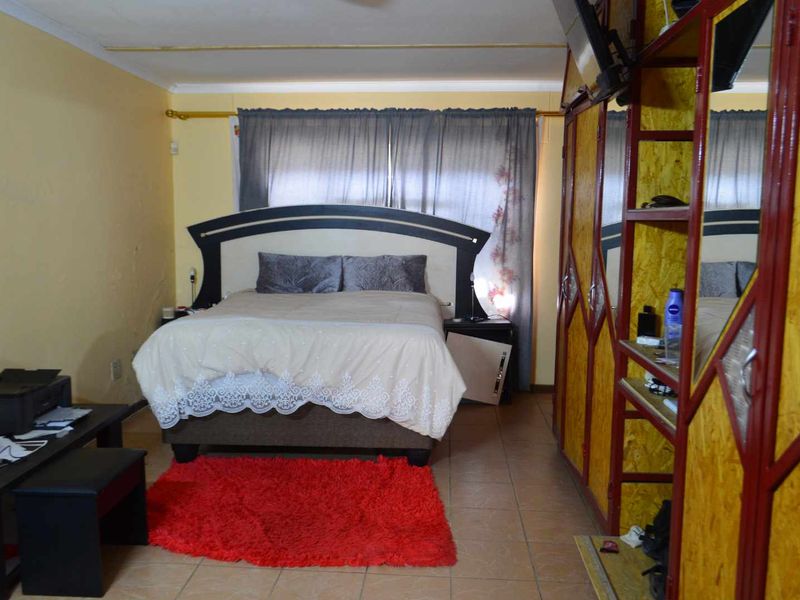 🏡 House For Sale – Khomasdal💰 N$1,890,000 - Photo 3