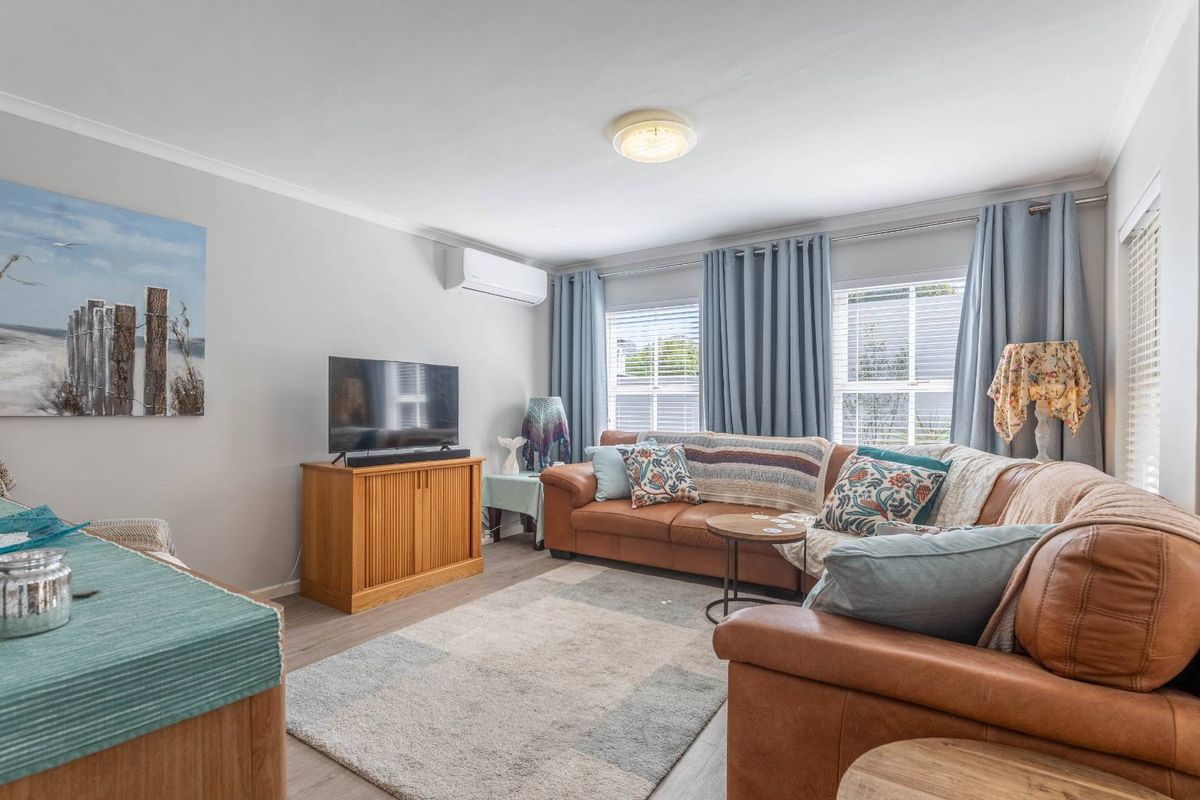 Double storey lock n go - Atlantic Beach Estate - Photo 4