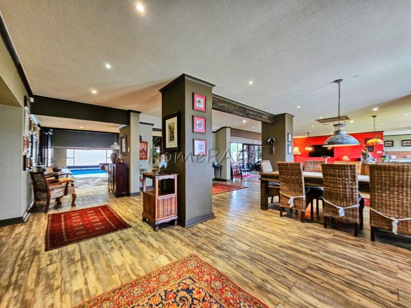 Central Walvis Bay:  BEAUTIFUL, VERY SPACIOUS 5 Bedr home, IN A SOUGHT AFTER POSITION, is for Sale - Photo 4