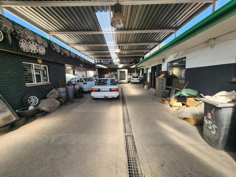 Workshop and Panel beating Business Property for Sale All Inclusive - Photo 3