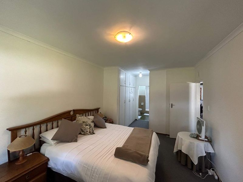 Walk to Westville Boys – Spacious 3-Bed Duplex with Private Garden & Real Family Flow - Photo 10