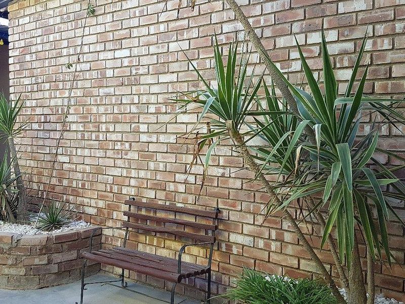 FOR SALE: GUESTHOUSE FOR SALE IN KAMANJAB AREA, NAMIBIA - Photo 10