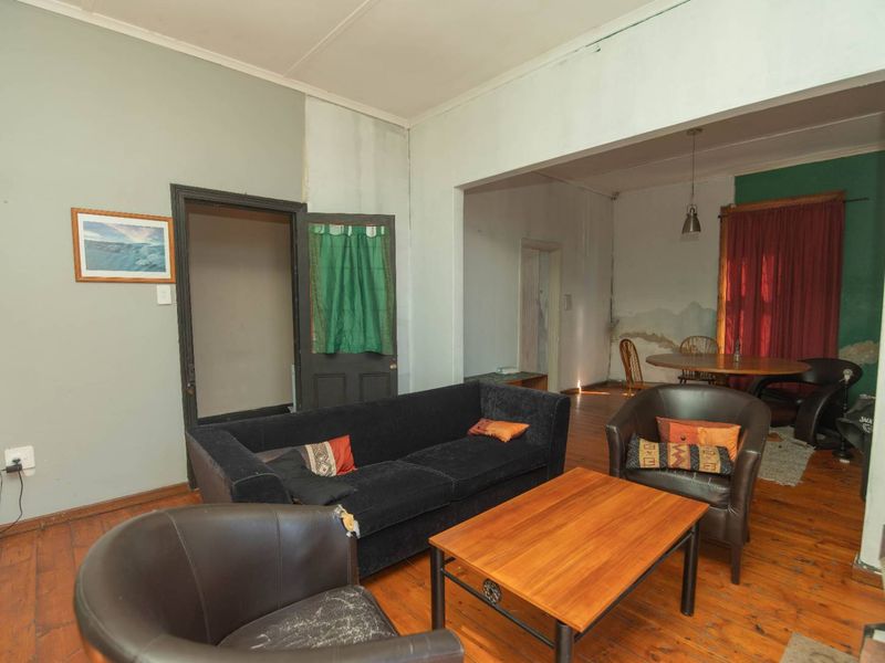 Spacious 4-Bedroom Investment property with Strong Rental Appeal - Photo 5