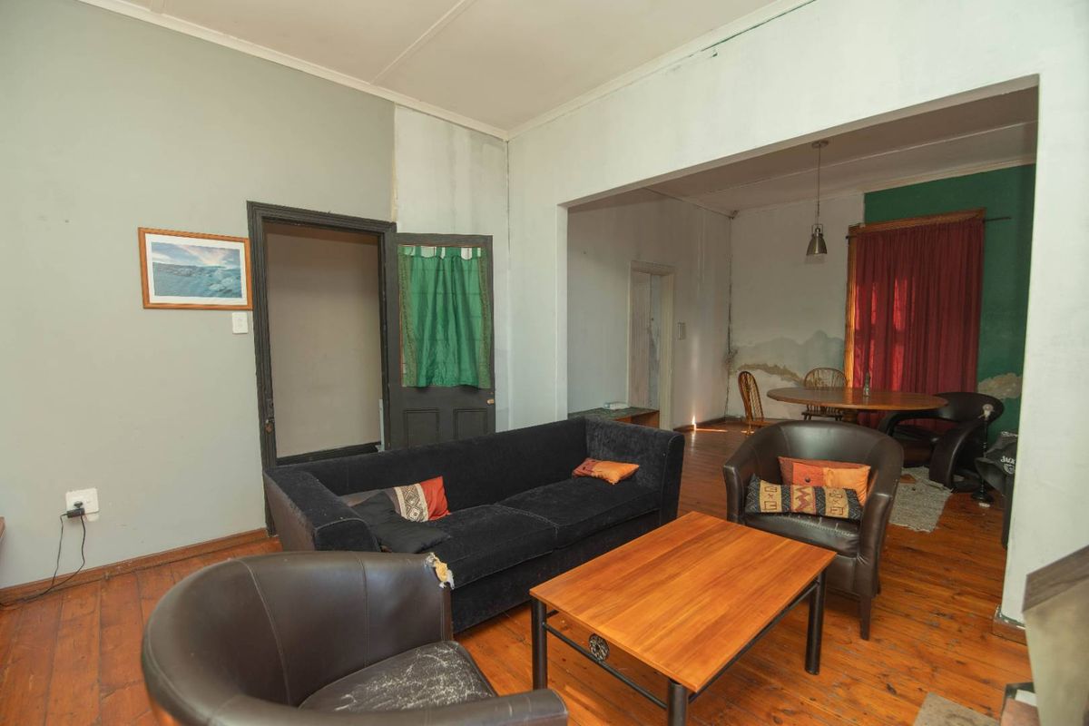 Spacious 4-Bedroom Investment property with Strong Rental Appeal - Photo 5