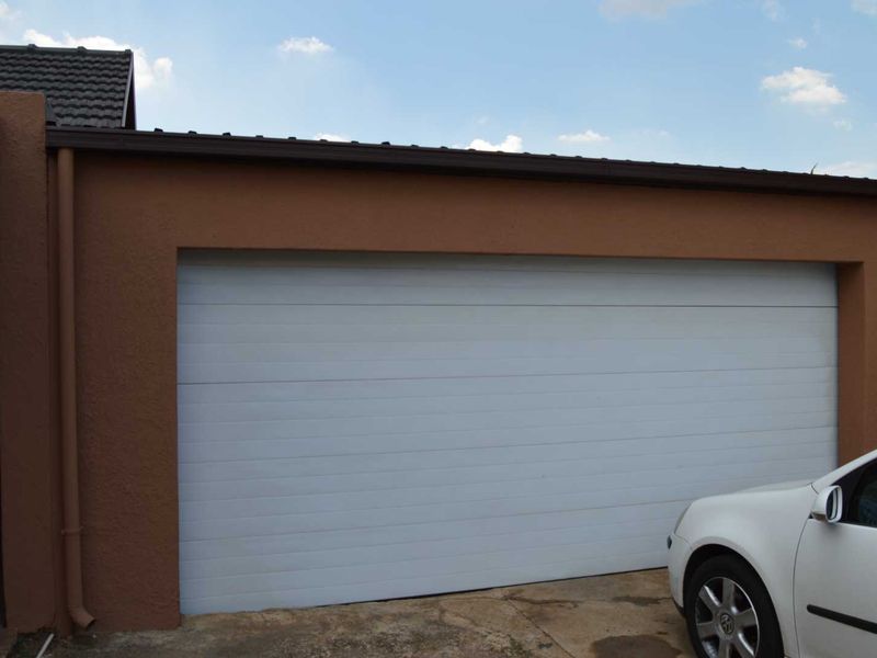 Family Home With A Flatlet In Dinwiddie - Photo 3