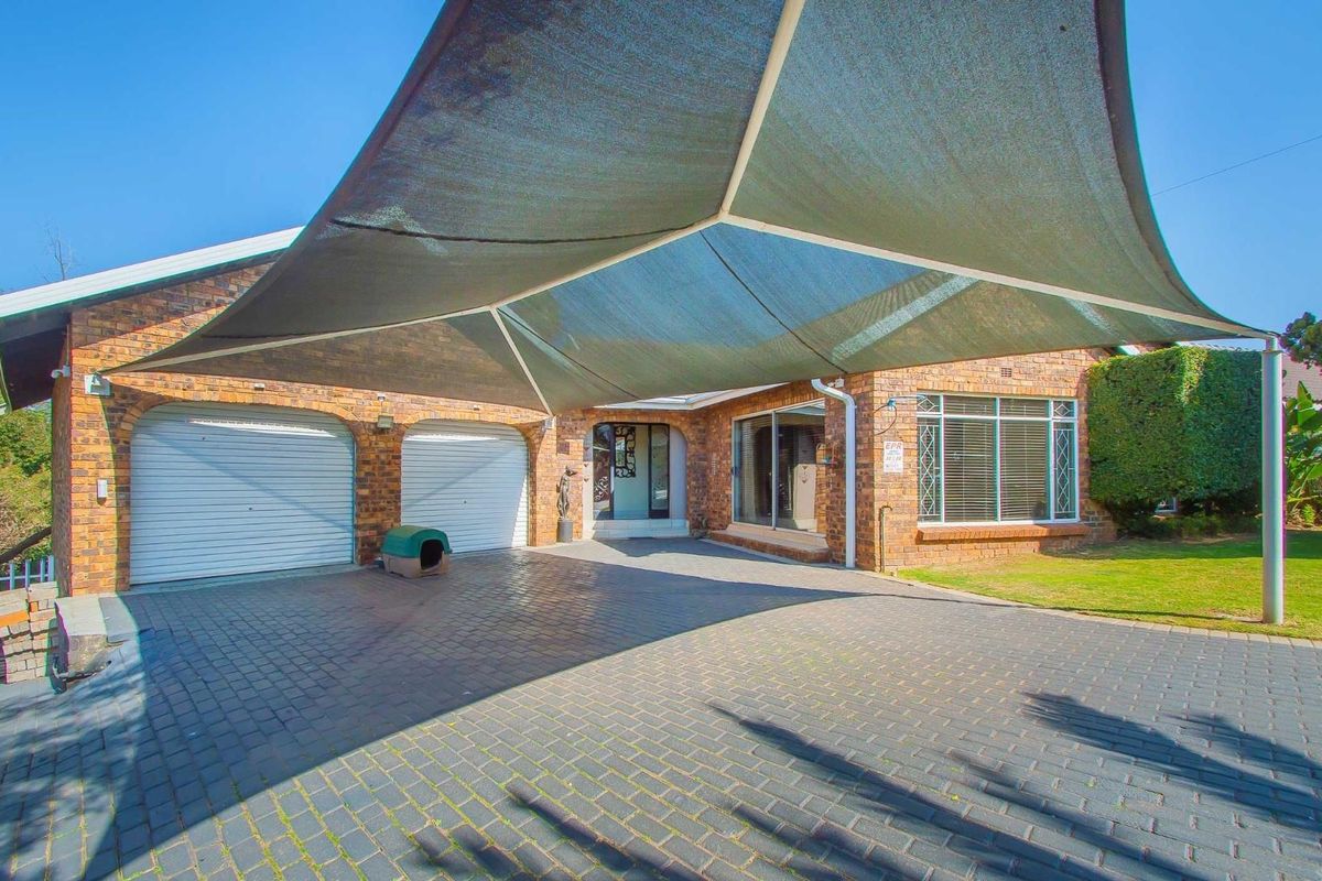 Elevate Your Lifestyle with This Stunning Family Residence - Photo 3