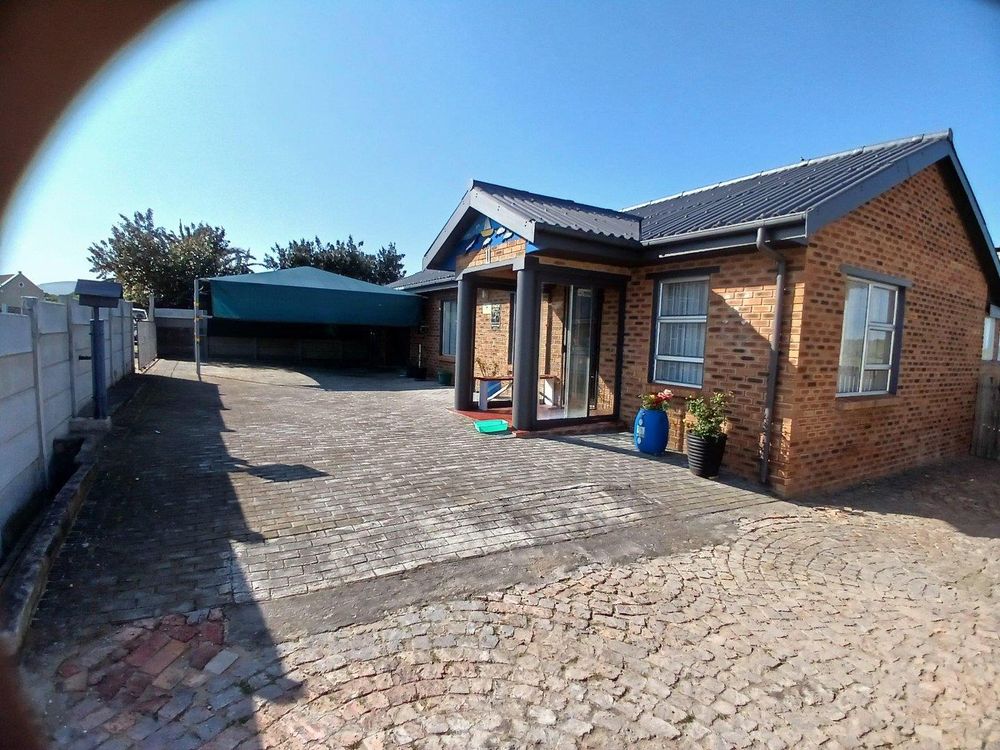 Very slightly from the previous photo.