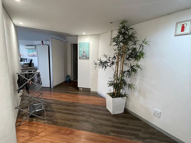 For Sale: 2 Spacious 3-Bedroom Apartments – City Junction, Windhoek - Photo 5