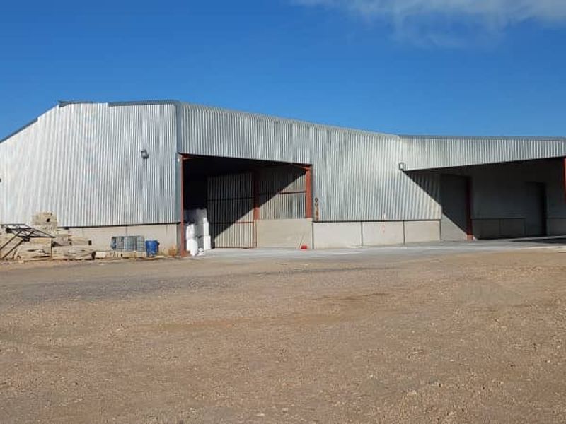 Versatile Property: Industrial, Residential & Office Spaces! - Photo 10