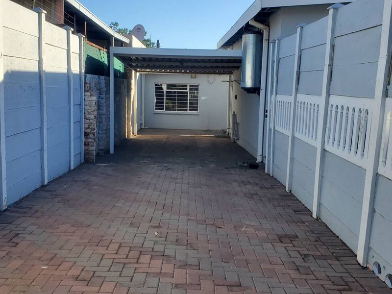 Move-In ready Gem in a quiet, sought-after area  To Let - Photo 5