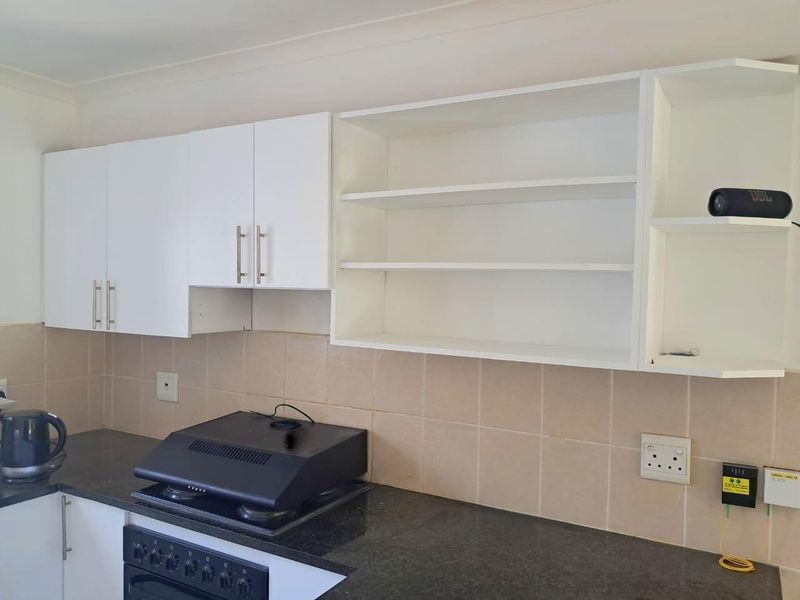 2 Bedroom Ground Floor Apartment to Rent from 1 September 2026 - NO PETS ALLOWED - Photo 8