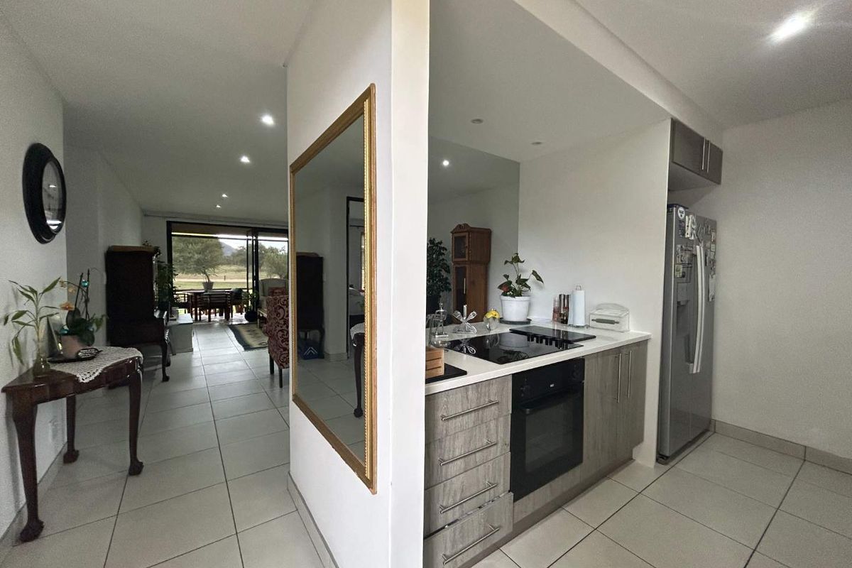 2 Bedroom unit in Omeya Village with exquisite views - Photo 4