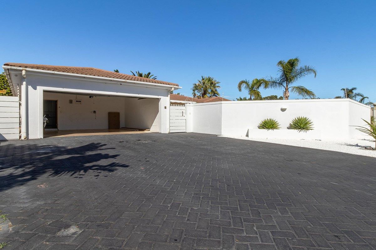 Your perfect escape in one of Parklands’ most peaceful pockets. - Photo 2