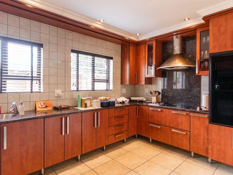 Your Dream Home in Secure Monte Christo Awaits! - Photo 9