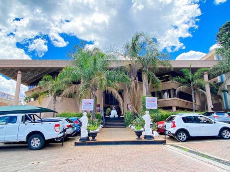 Unlock Joburg's Potential with this Prime Investment Property - Photo 2