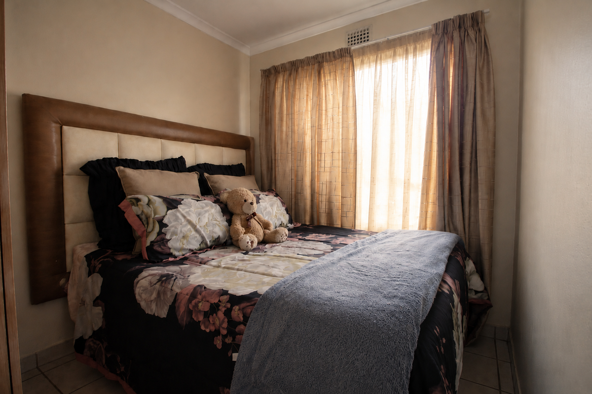 3 Bedroom house for sale in Clayville, Midrand Village Estate - Photo 4