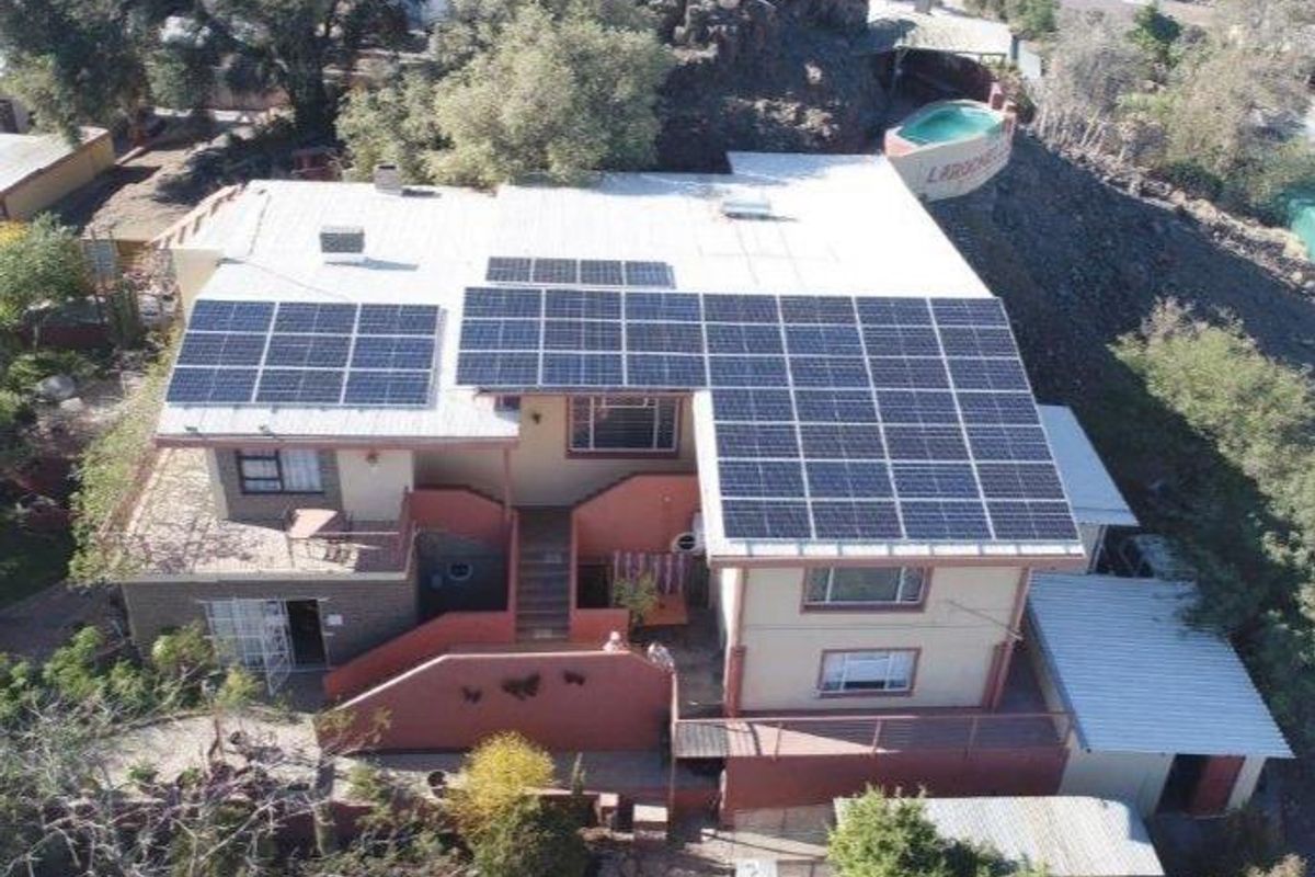 "Charming Guesthouse in Keetmanshoop Awaits New Owner! - Photo 2