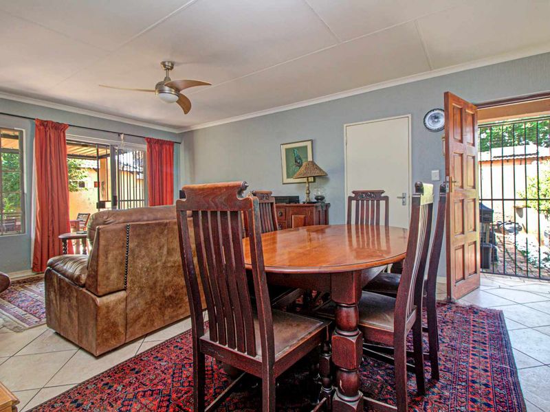 Spacious Corner Gem: Comfort & Convenience Await! - Photo 9