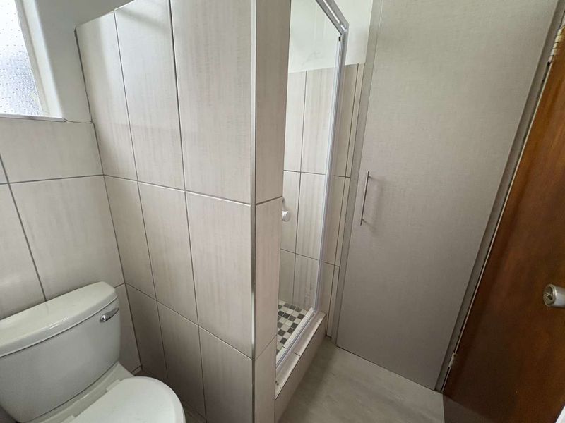 Refurbished Kitchen, 2 bed 2 bath - Photo 10