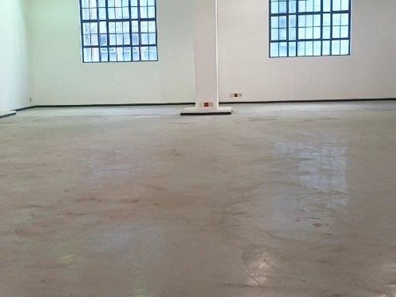 Retail Space to let Prime location in Busy Shopping Mall - Photo 2