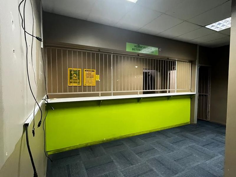 Unlock Business Potential in Our Prime Location! - Photo 7