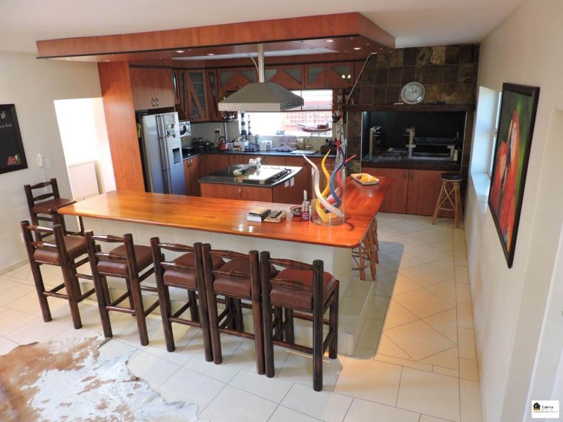 LUXURY DOUBLE STOREY HOUSE NEAR THE BEACH - Photo 2