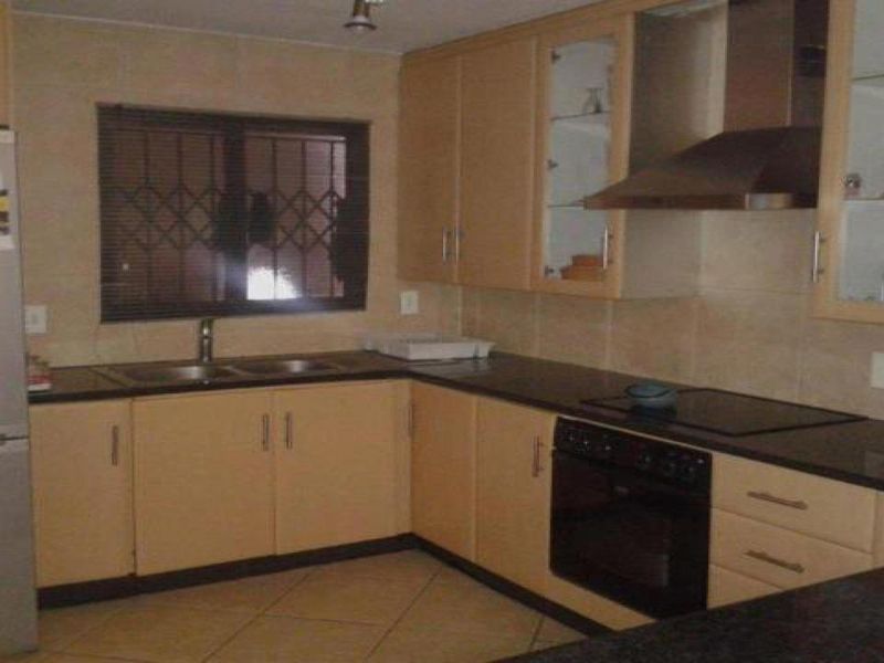 2 Bedroom Unit for sale in Mulbarton - Photo 2