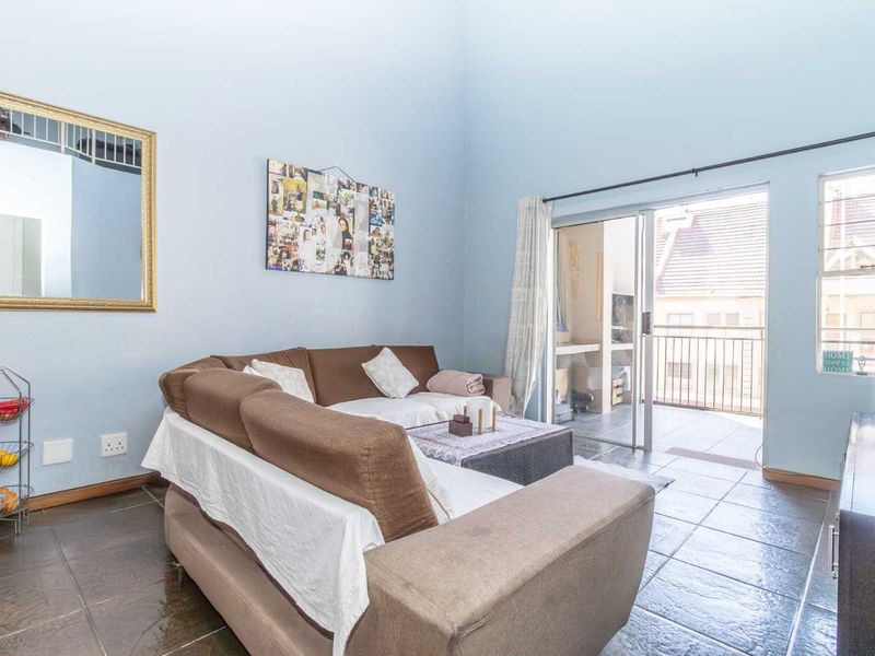 Perfect for the investor or first time buyer! - Photo 2