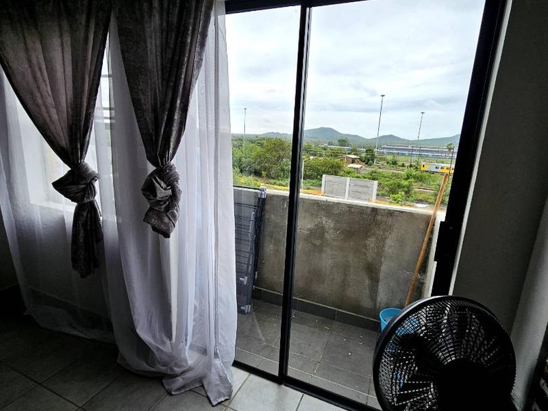 2 bedroom apartment in wolmer, Akasia - Photo 8