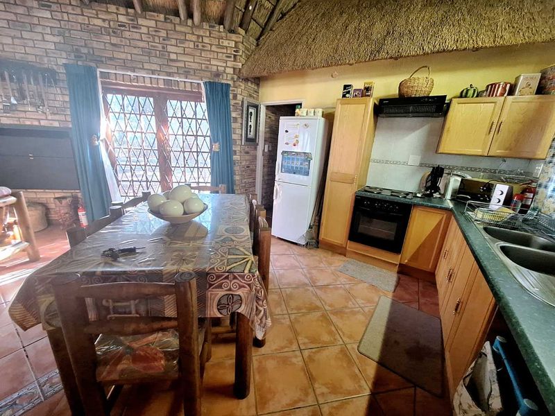 Charming 2-Bedroom House in Prime Location - Fully Furnished - Photo 6