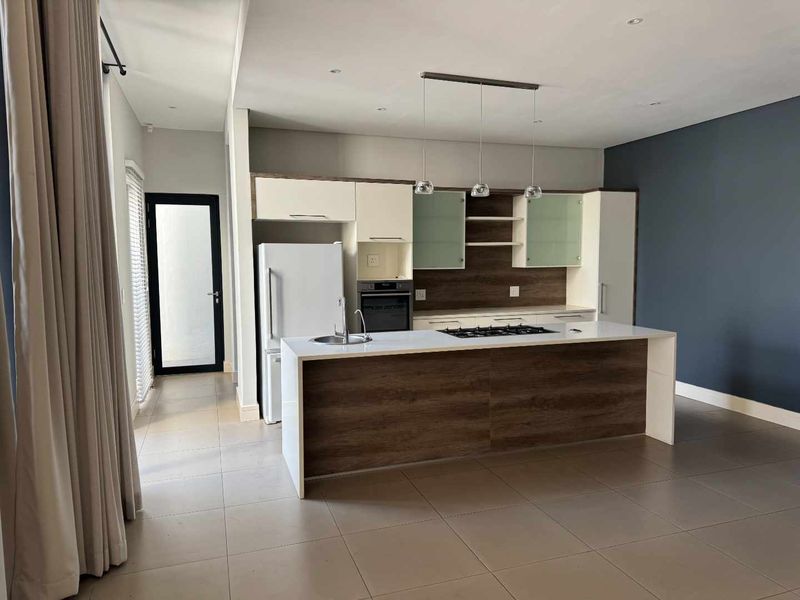 NICHE TOWNHOUSE FOR SALE - Photo 10