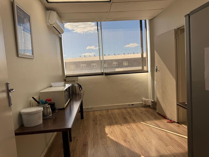 Prime Office Space Available in Rivonia Boulevard - Photo 5