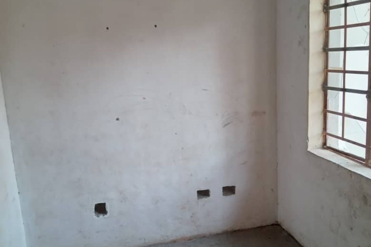 2-BEDROOM HOUSE(SIZED ERF), GROOTFONTEIN - Photo 2