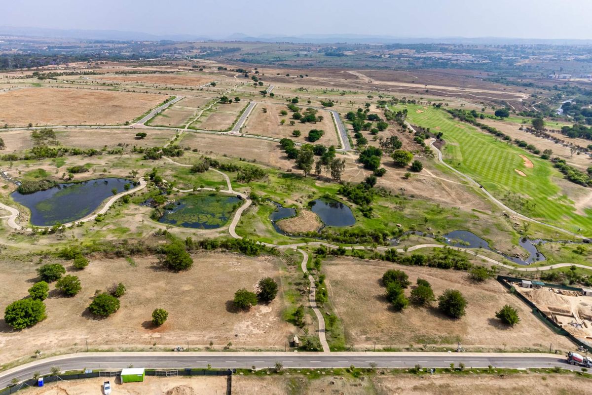 Vacant Stand - Photo 3