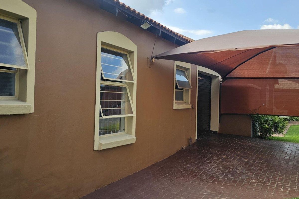 Stunning house to rent at Canal Village - Photo 4