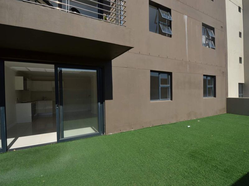 Wonderful Opportunity - Discover Urban Luxury at Chapel Towers - Zonnebloem: A Premier Investment Opportunity - Photo 9