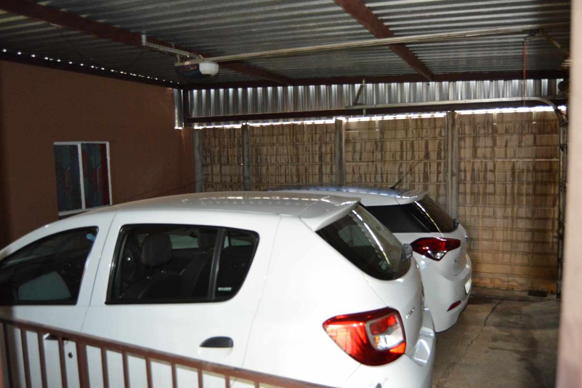 Family Home With A Flatlet In Dinwiddie - Photo 4