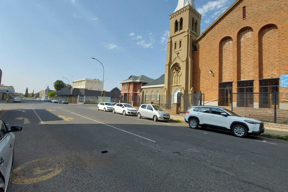 Calling all Investors - Photo 4