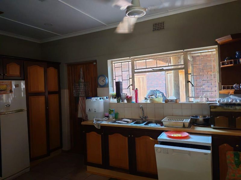 Prime Business Development Property in Addo - Photo 3