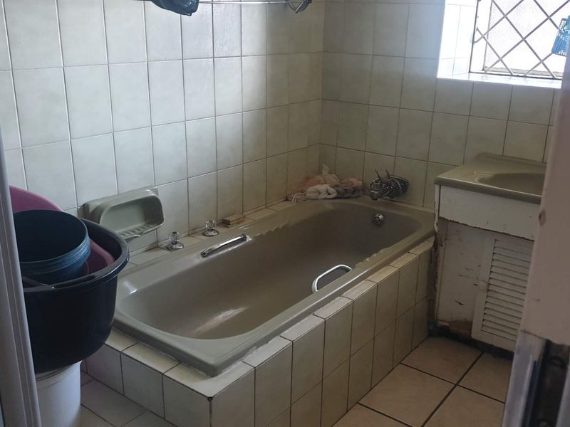 Convenience & Splendour - Photo 10