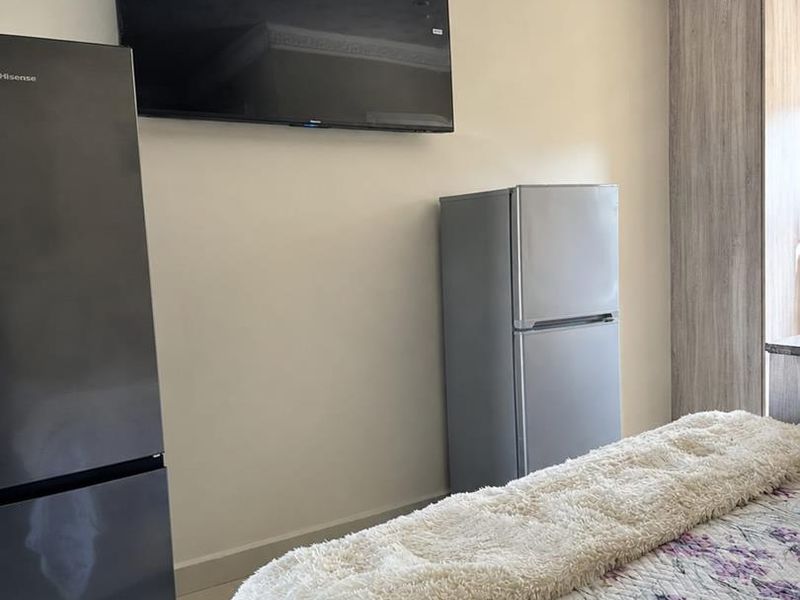 Practical 1-Bedroom Rental with shared Pool Access in Richards Bay - Photo 2