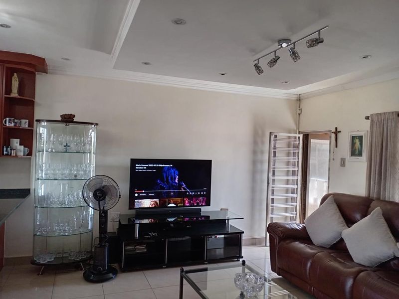 Fully loaded just move - Photo 5