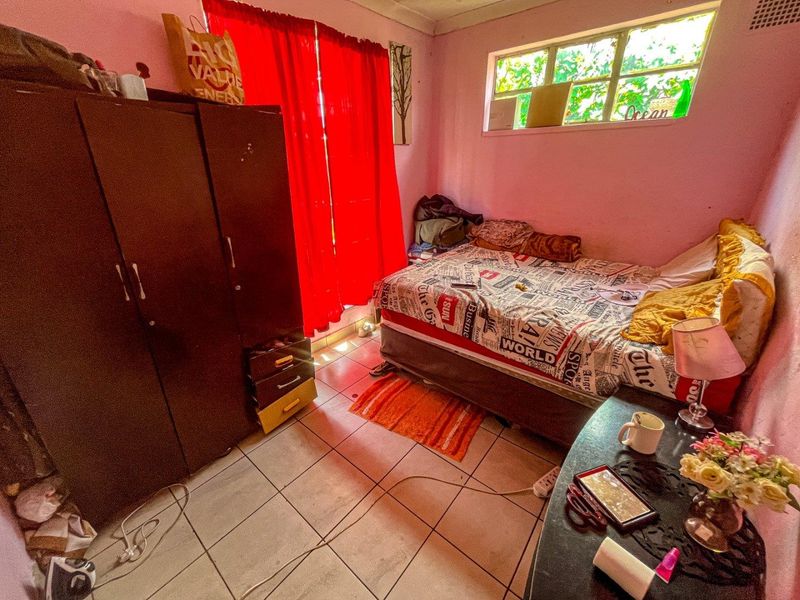 Rosettenville Extension, 3 Bedroom house with flatlet - Photo 7