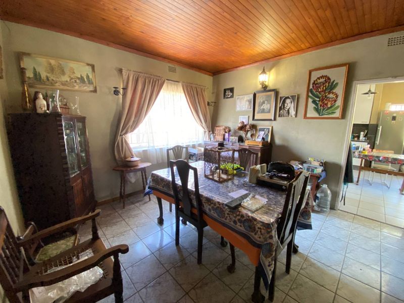Value Beyond Belief - Home Plus 2 Flatlets - Photo 8