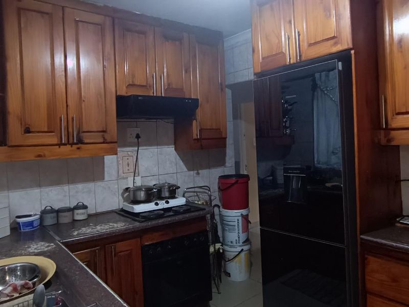 Family home for sale in Ivory Park - Photo 8