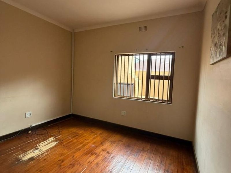 Office Space To Let - Photo 6