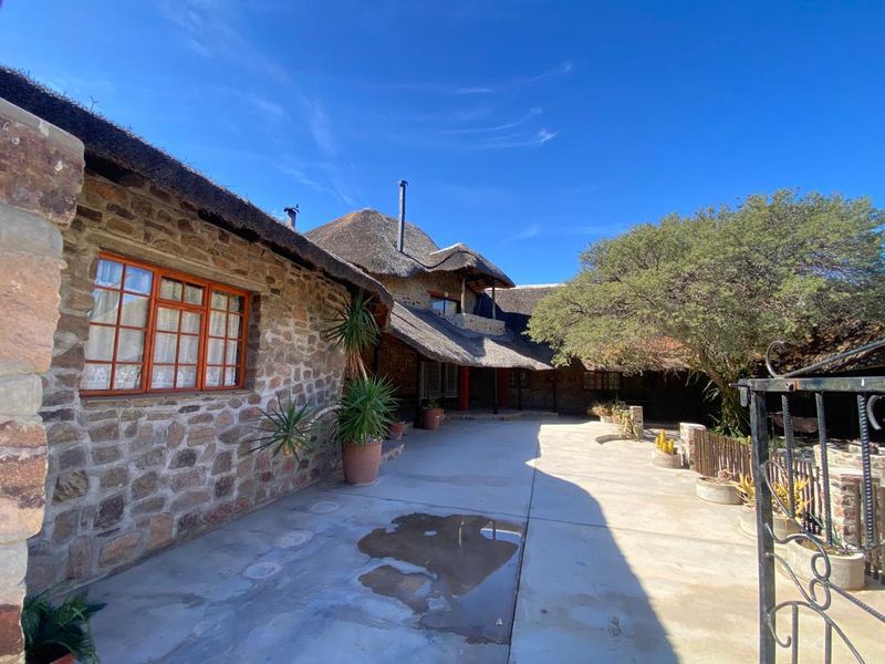 FOR SALE- FARM A FEW KM FROM AUS, NAMIBIA. - Photo 3