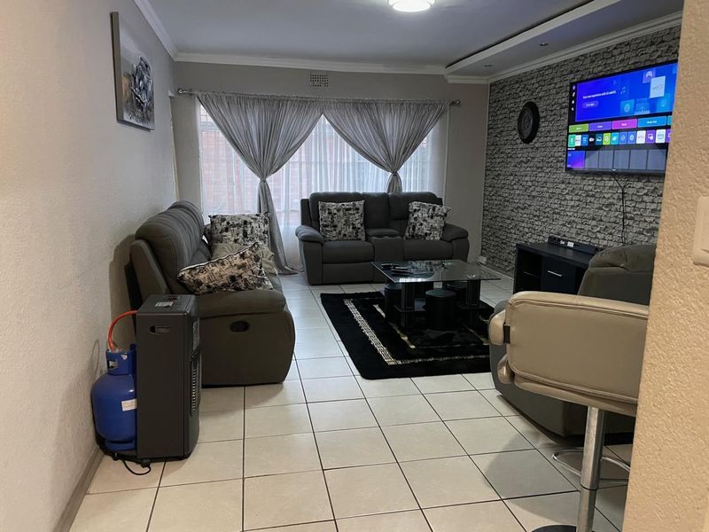 2 Bedroom apartment availble for sale in florida - Photo 3