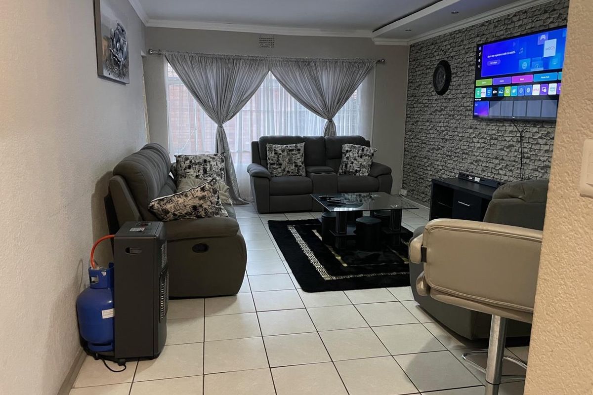 2 Bedroom apartment availble for sale in florida - Photo 3