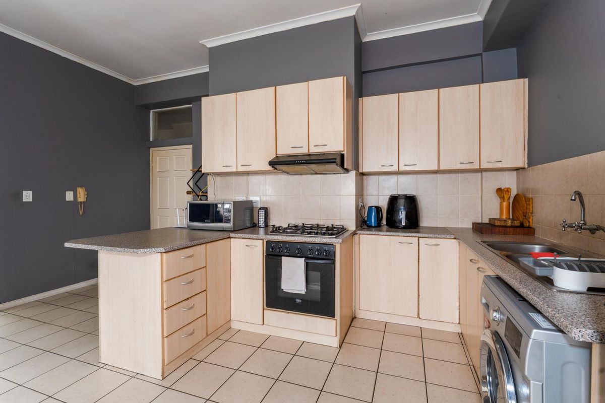 2 Bedroom Apartment for sale - Photo 5